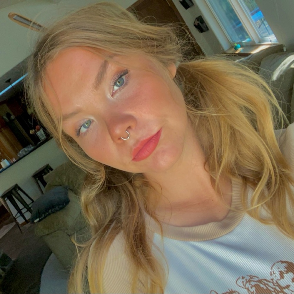 Meet your Posher, Madi